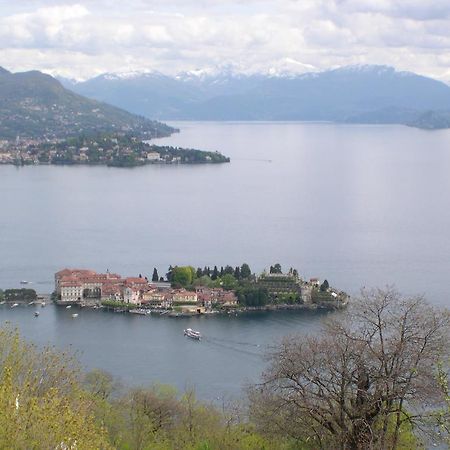 Apartment La Gatta Viola Stresa Exterior foto